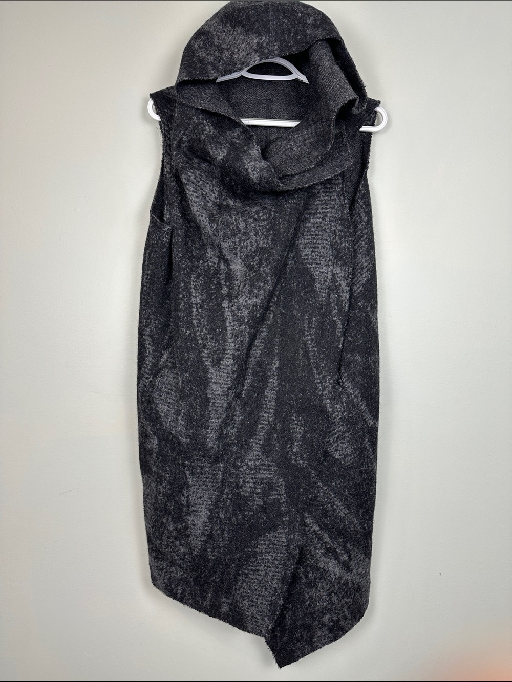 90. Stella Carakasi alpaca wool Peru vest hooded boho Lagenlook
